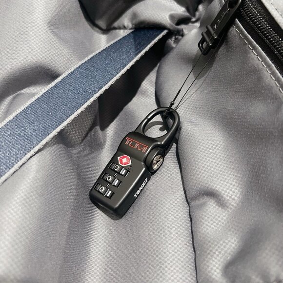 TUMI Continental Expandable Softside Spinner 4-Wheeled Carry-On, Blue/ Black - Picture 10 of 13